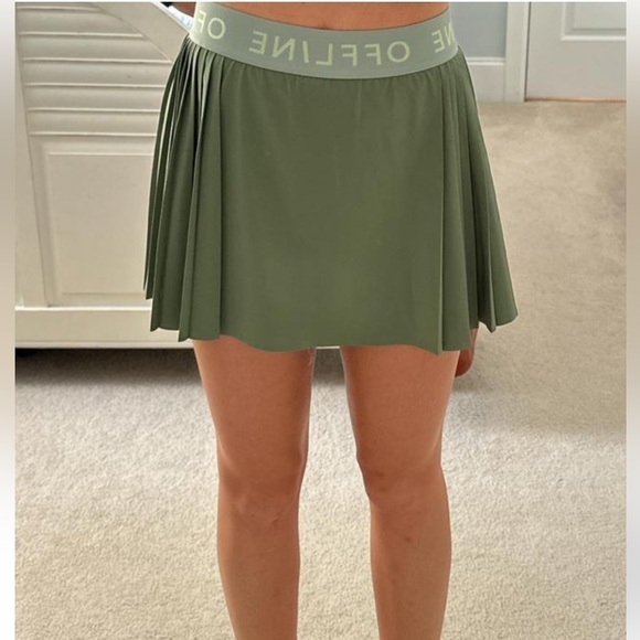 Offline by Aerie Green Pleated Skort - Picture 1 of 7